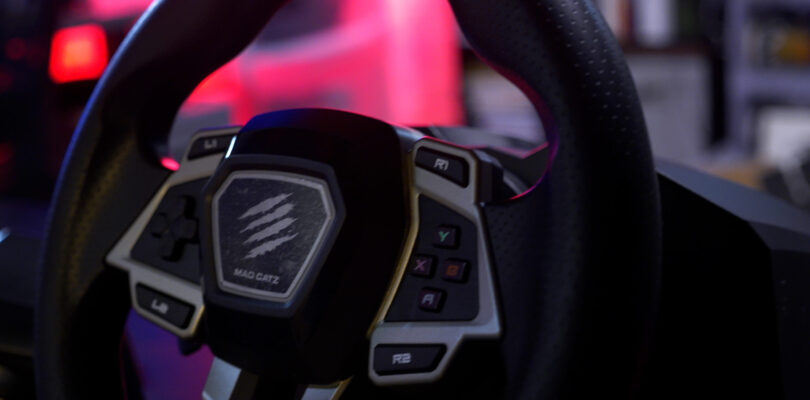 Levantado de la experiencia de carreras con Mad Catz M.2.x. Rueda profesional