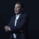 El Papa dice que le preocupa cuánto dinero ganan los CEO como Elon Musk