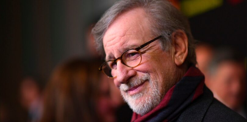 Steven Spielberg quería dirigir una película de Call of Duty, ya que es un gran fanático de la serie