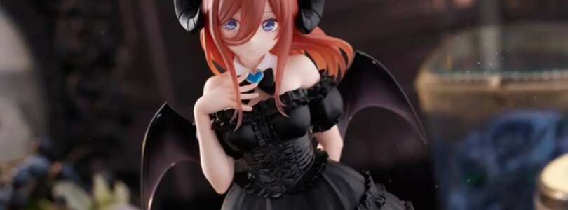 Los caracteres de quintuplets por excelencia lideran la línea de figura oscura