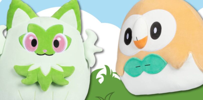 Squishmallow Rowlet y Sprigatito debut en Pokemon Center