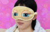 La máscara de ojos Taito te da ojos como un Furby