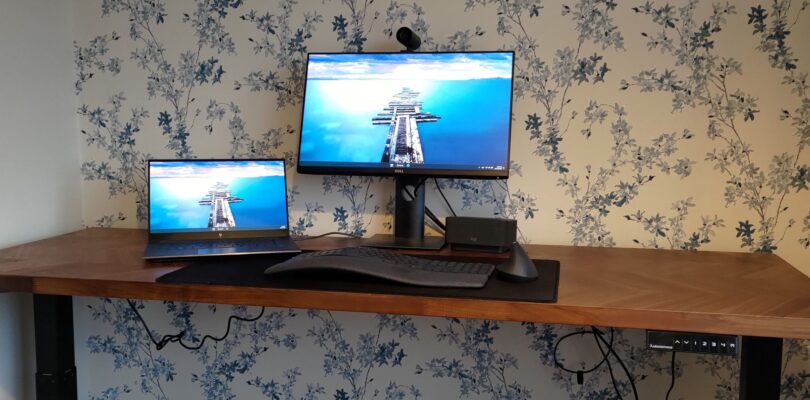 Este escritorio de pie duplicó su valor cuando me convertí en padre, pero está a la venta independientemente de si tienes un bebé.