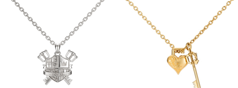 Los collares de New Kingdom Hearts cuentan con candado y escudo de armas