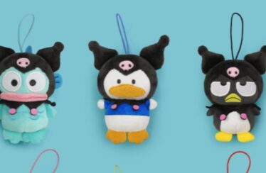 Personajes de Sanrio Hapidanbui disfrazados de Kuromi para peluches
